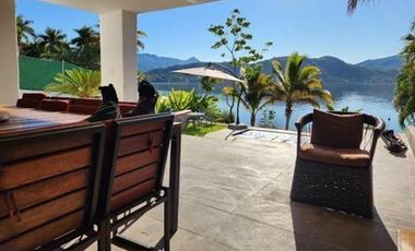 VENTA CASA EN COPROPIEDAD EN LA LAGUNA SANTA MARIA DEL ORO