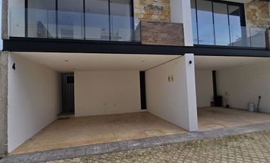 TOWN HOUSE DE 2 HABITACIONES AL NORTE DE MERIDA, YUCATAN.