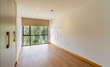 HERMOSO Y MODERNO DEPARTAMENTO EN VENTA PRIMERO DE MAYO CUENCA