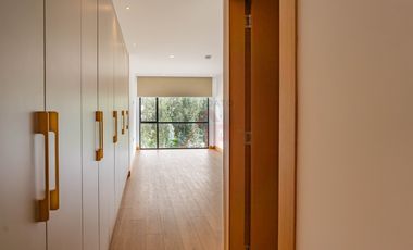 HERMOSO Y MODERNO DEPARTAMENTO EN VENTA PRIMERO DE MAYO CUENCA