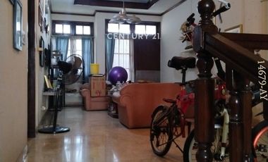 Rumah 2 Lantai Rapih dan Terawat Dalam Komplek Di Jakarta Barat