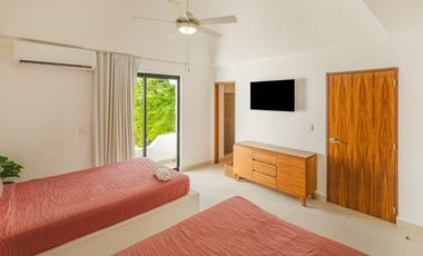 Pez Volador, Zona Hotelera Cancún, Casa Amueblada en Venta, Coldwell Banker
