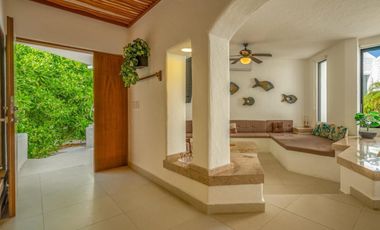 Pez Volador, Zona Hotelera Cancún, Casa Amueblada en Venta, Coldwell Banker