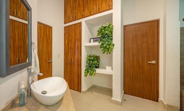 Pez Volador, Zona Hotelera Cancún, Casa Amueblada en Venta, Coldwell Banker