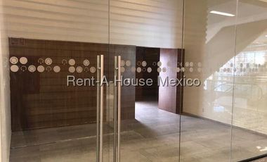 Local Comercial en Renta en Avenida Juan Salvador Agraz, Santa Fe Cuajimalpa RU 26-23.