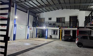 Galera en venta  con Oficina y Apto. 284 M2 - La Chorrera (DR)