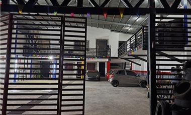 Galera en venta  con Oficina y Apto. 284 M2 - La Chorrera (DR)