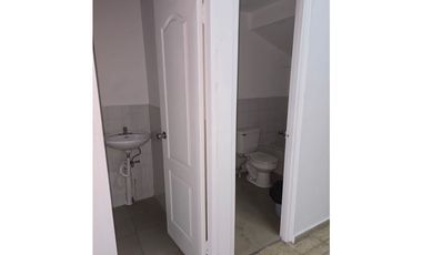 ALQUILER DE LOCAL EN CALIDONIA CERCA DE LA BASILICA DON BOSCO JP