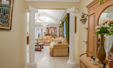 Casa en esquina brisas del golf, Gratamira, dorasol