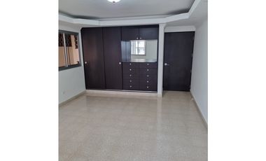 VENTA APARTAMENTO 186MTRS PH ENTREMARES VIA ARGENTINA EV