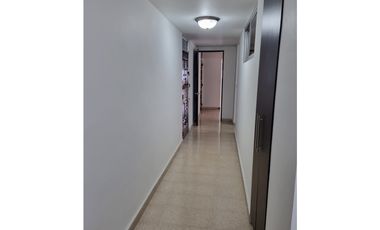 VENTA APARTAMENTO 186MTRS PH ENTREMARES VIA ARGENTINA EV