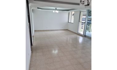 VENTA APARTAMENTO 186MTRS PH ENTREMARES VIA ARGENTINA EV