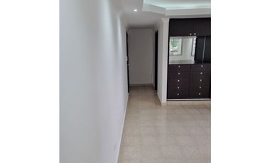 VENTA APARTAMENTO 186MTRS PH ENTREMARES VIA ARGENTINA EV