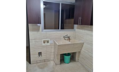 VENTA APARTAMENTO 186MTRS PH ENTREMARES VIA ARGENTINA EV