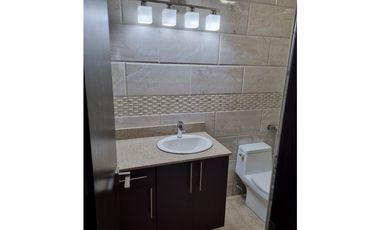 VENTA APARTAMENTO 186MTRS PH ENTREMARES VIA ARGENTINA EV