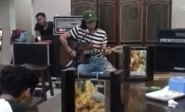 Dijual Bangunan Komersial LT 500 mtr,harga 9,8 M nego Bekasi Barat