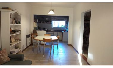 VENTA CASA SOBRE CALLE GENERAL PAZ