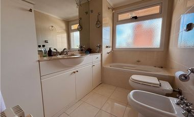 venta de semi-piso en calle Mitre.