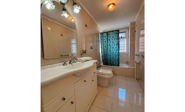 venta de semi-piso en calle Mitre.