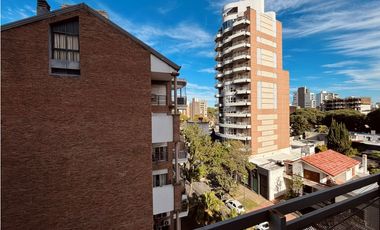 venta de semi-piso en calle Mitre.