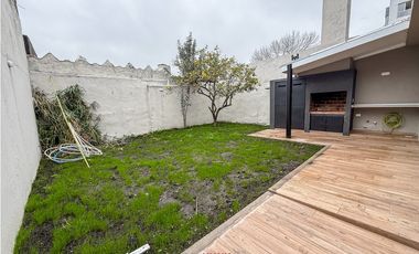 CHALET 4 AMBIENTES. CHAUVIN.