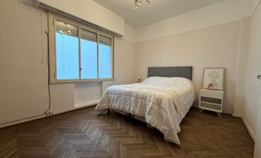 Venta Departamento 3 ambientes con Dependencia en zona Centro