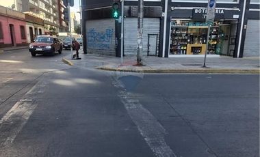 Local Comercial en Arriendo en Eyzaguirre