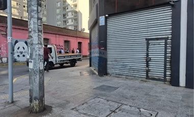 Local Comercial en Arriendo en Eyzaguirre