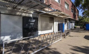 Local Comercial en Arriendo en Av El Bosque