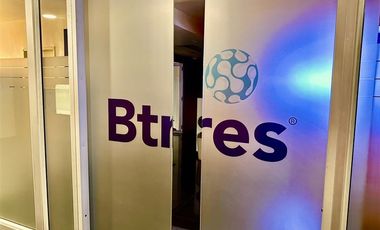 Oficina en Venta en Américo Vespucio Norte con ruta 5 norte