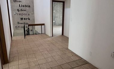 Casa en Venta  en la Colonia Americana en Excelentes condiciones
