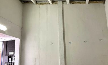 BODEGA DE 100 M2 DE DOBLE ALTURA EN PORTALES