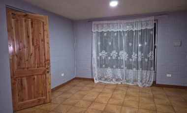 Casa de 3 Dormitorios en La Cruz Sector Tranquilo