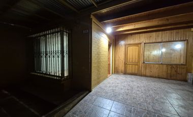 Casa de 3 Dormitorios en La Cruz Sector Tranquilo