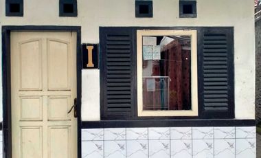 Disewakan Rumah Asri, Harga Terjangkau