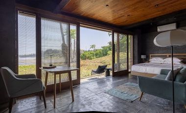 DIJUAL – Vila Mewah Tepi Pantai dengan Pemandangan Laut - VSFN