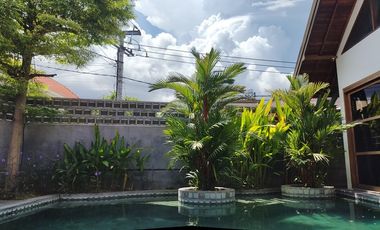 Dijual Vila 3 Kamar Tidur di Lokasi Utama Kerobokan - VSME