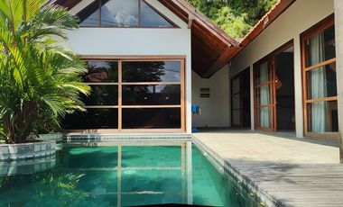 Dijual Vila 3 Kamar Tidur di Lokasi Utama Kerobokan - VSME