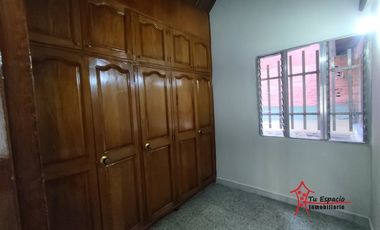 Casa en Arriendo Ubicado en Sabaneta Codigo 2259