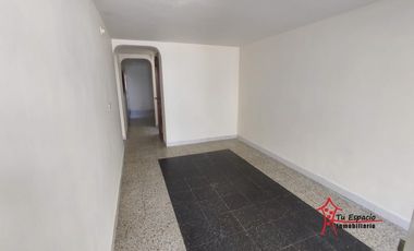 Casa en Arriendo Ubicado en Sabaneta Codigo 2259