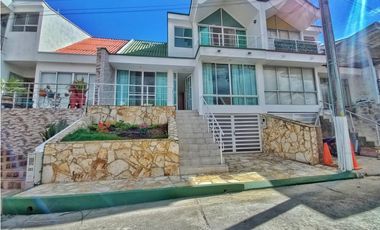 Maat vende Casa Unidad Residencial-Villeta 189M2 $580Millones