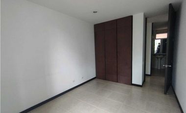 Apartamento en arriendo Castropool poblado