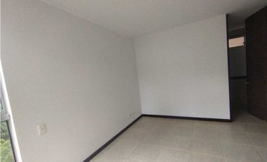 Apartamento en arriendo Castropool poblado
