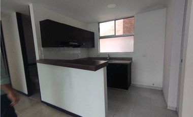Apartamento en arriendo Castropool poblado
