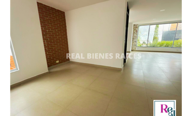 Casa en arriendo en unidad cerrada – La Ceja