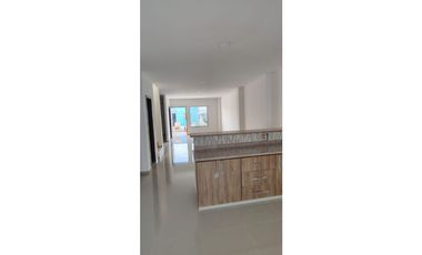 SE VENDE HERMOSA CASA DE DOS PISOS ZONA OCCIDENTE DE MONTERIA