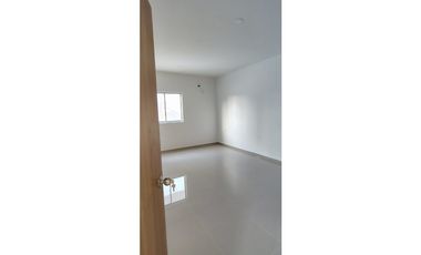SE VENDE HERMOSA CASA DE DOS PISOS ZONA OCCIDENTE DE MONTERIA