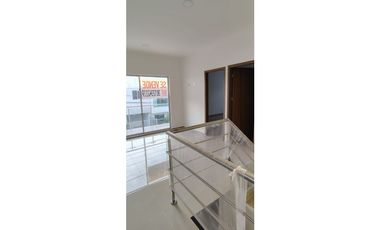 SE VENDE HERMOSA CASA DE DOS PISOS ZONA OCCIDENTE DE MONTERIA