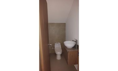 SE VENDE HERMOSA CASA DE DOS PISOS ZONA OCCIDENTE DE MONTERIA