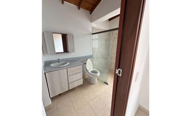 CASA PARA RENTA EN LA ESTRELLA